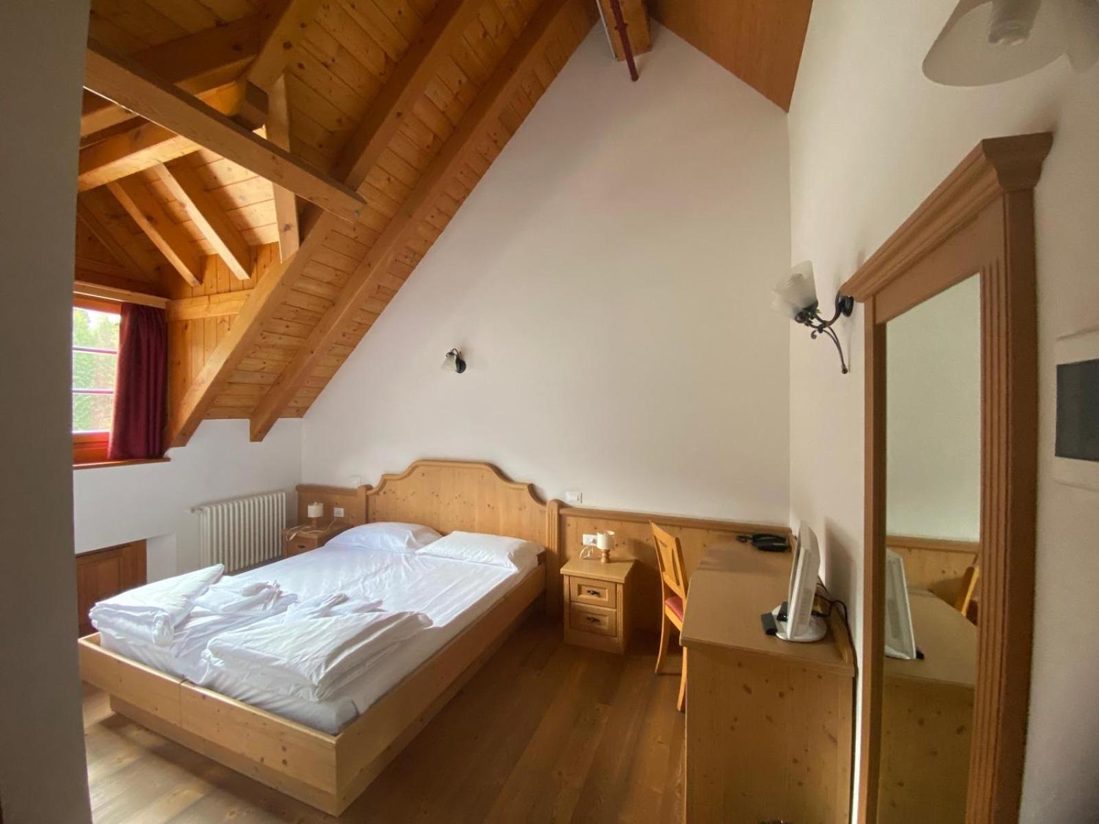 Hotel Aplis Ovaro Eksteriør bilde