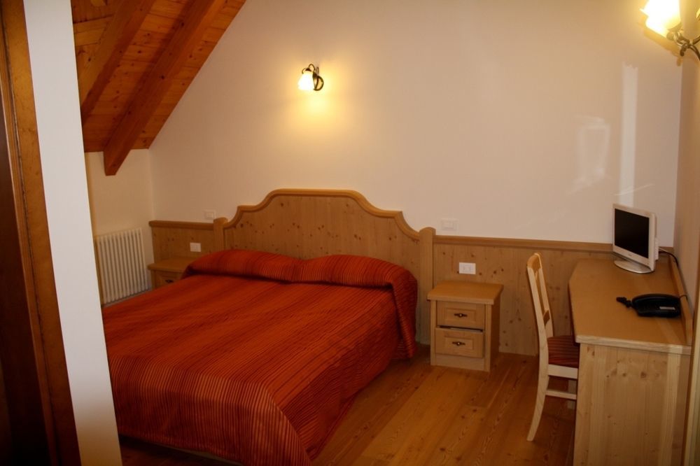 Hotel Aplis Ovaro Eksteriør bilde